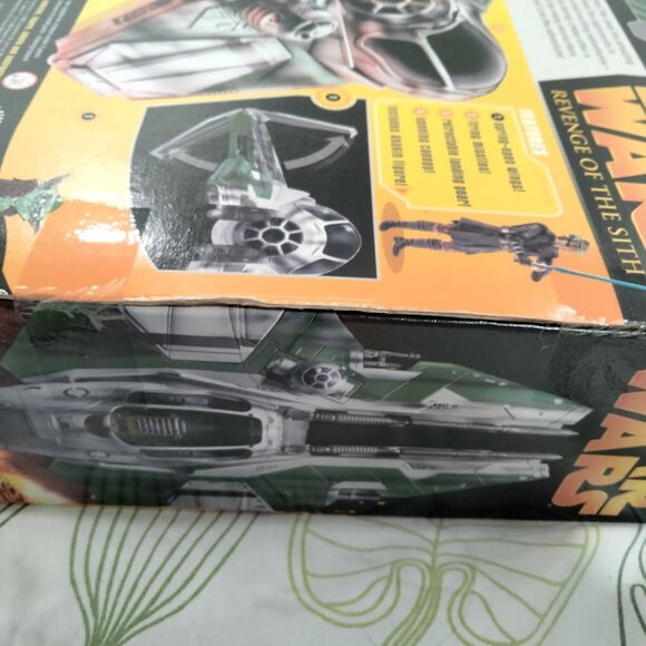 STAR WARS REVENGE OF THE SITH ANAKIN'S JEDI STARFIGHTER w/ ANAKIN - Picture 10 of 10